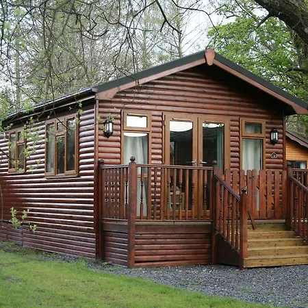 Chalet Charlie's